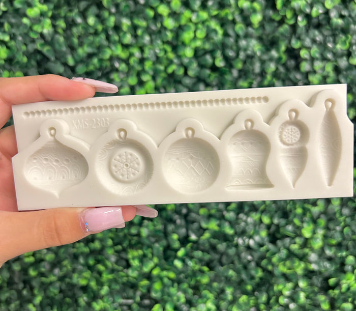 6 Christmas Ornaments