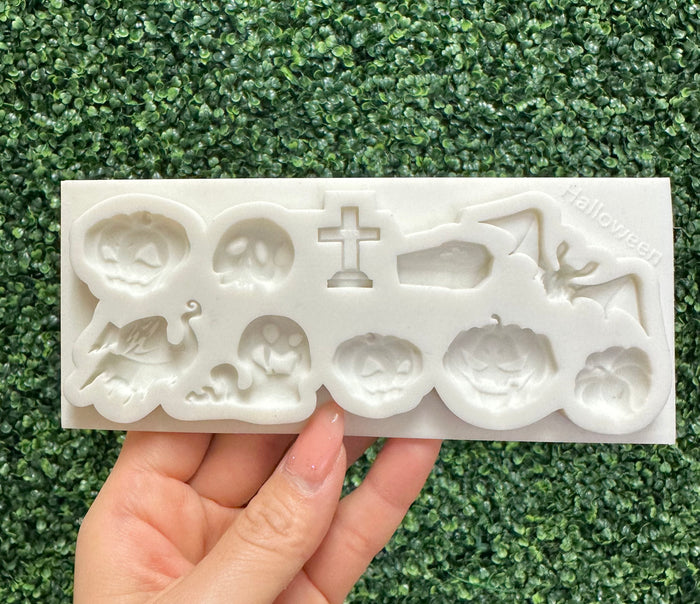 Assorted Scary Pumpkins