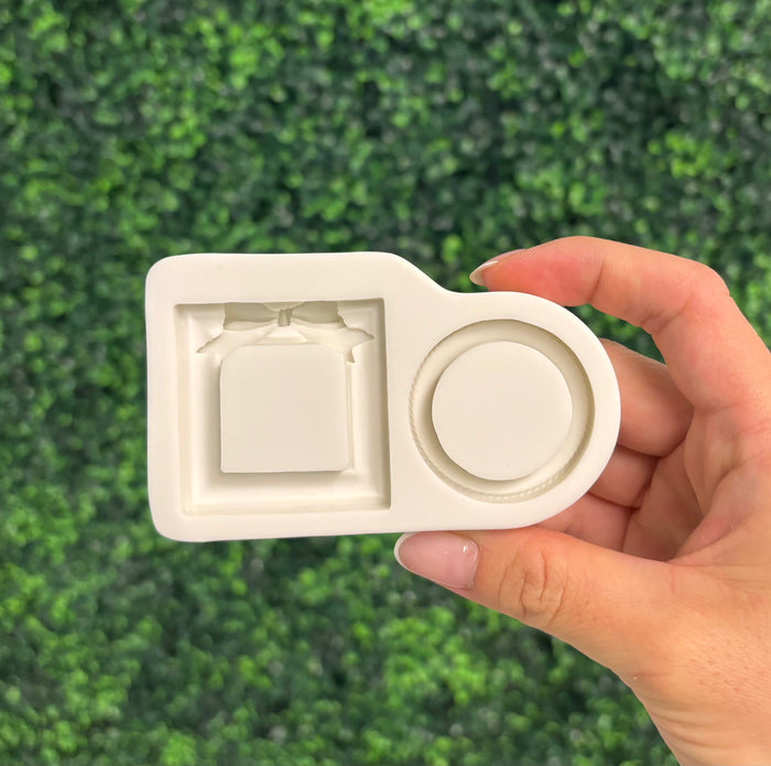 Square and Round Frame