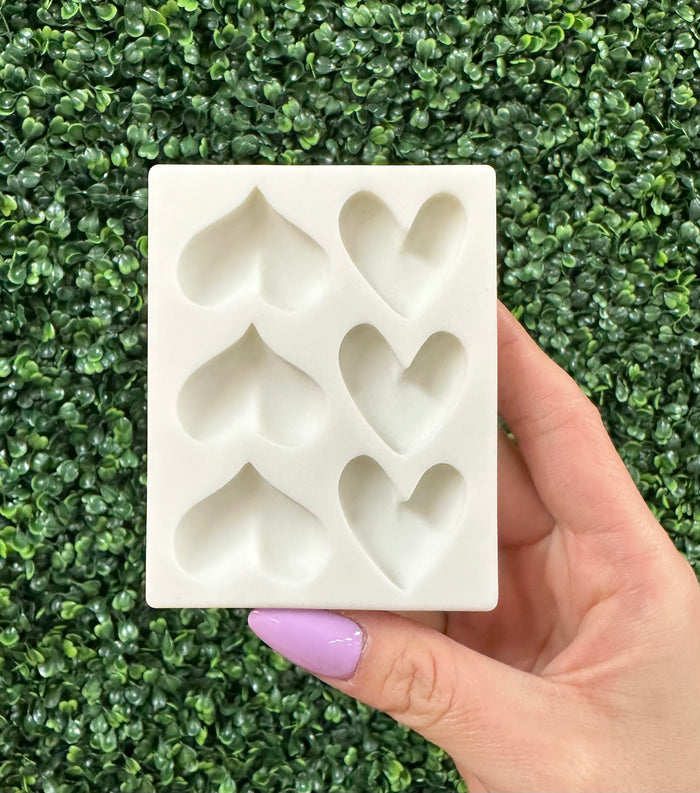 6 Medium Hearts